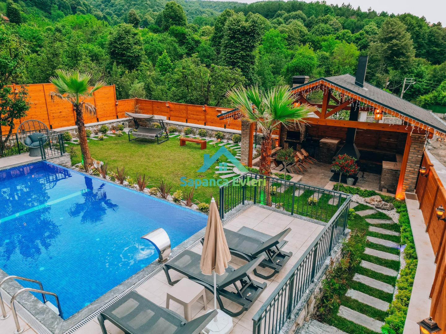 Tatilde Villanızın Bahçesinde Kendi Ziyafetinizi Çekin