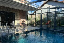 Kartepe Maşukiye 2+1 Taş Ev - Isıtmalı Özel Havuz - Jakuzili - Şömineli