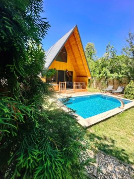 Sapanca Doğa İçinde Tam Korunaklı Bungalov - Özel Isıtmalı Havuz ve Jakuzili 2+1