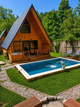 Sapanca Doğa İçinde Tam Korunaklı Bungalov - Özel Isıtmalı Havuz ve Jakuzili 2+1