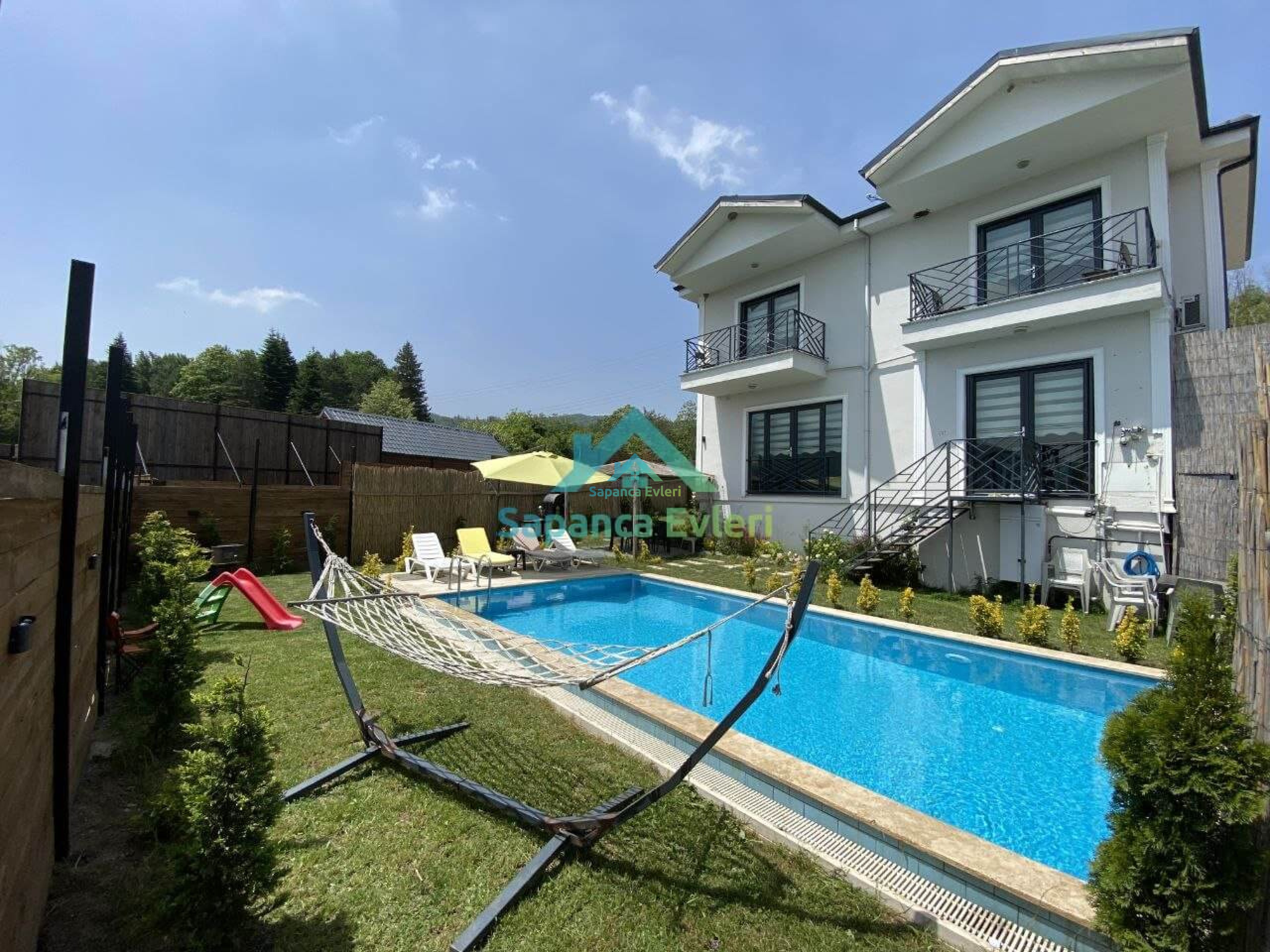 Sapanca'da Çocuklu Aileler İçin En Uygun Villalar