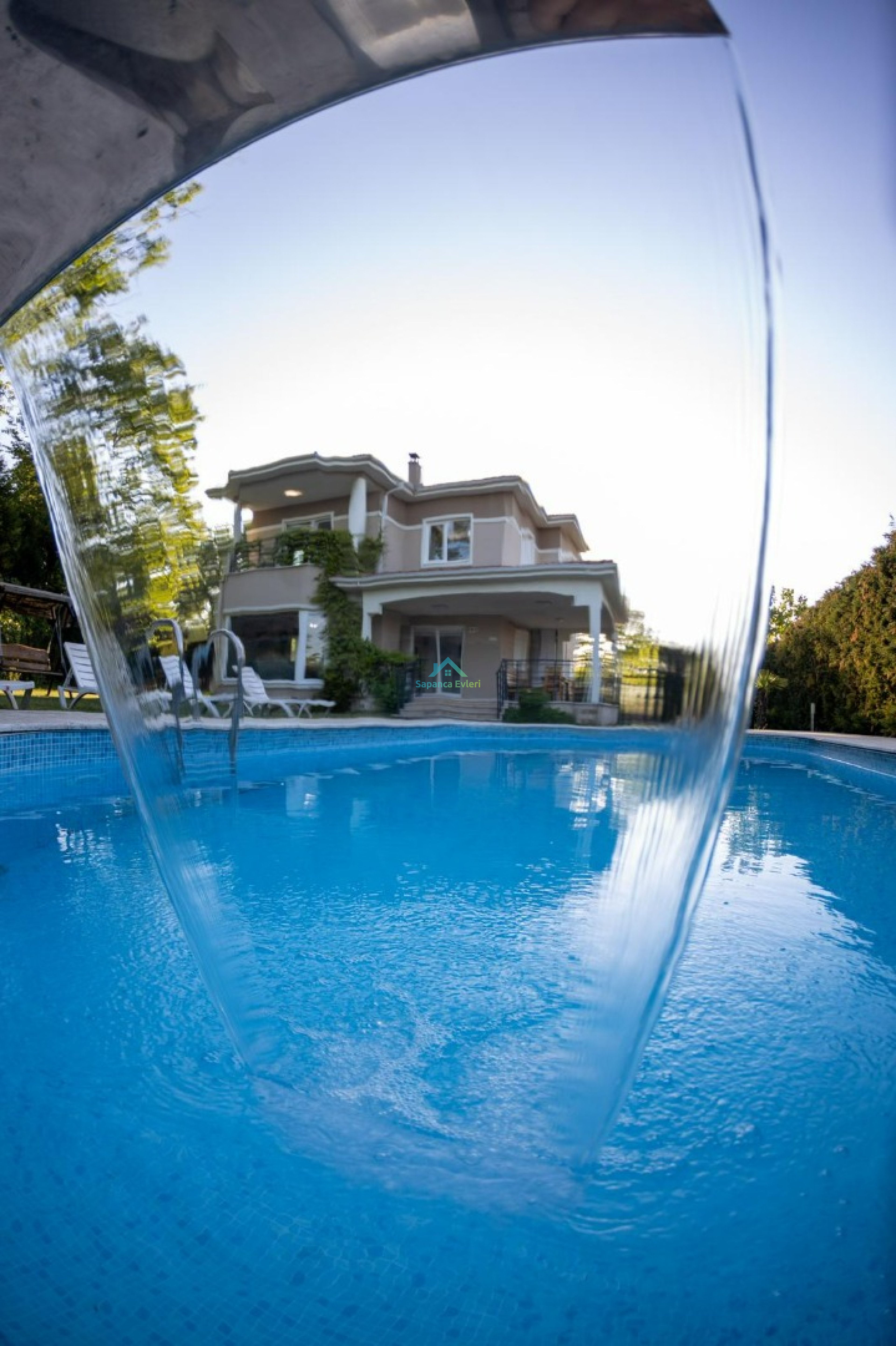 Villa Main