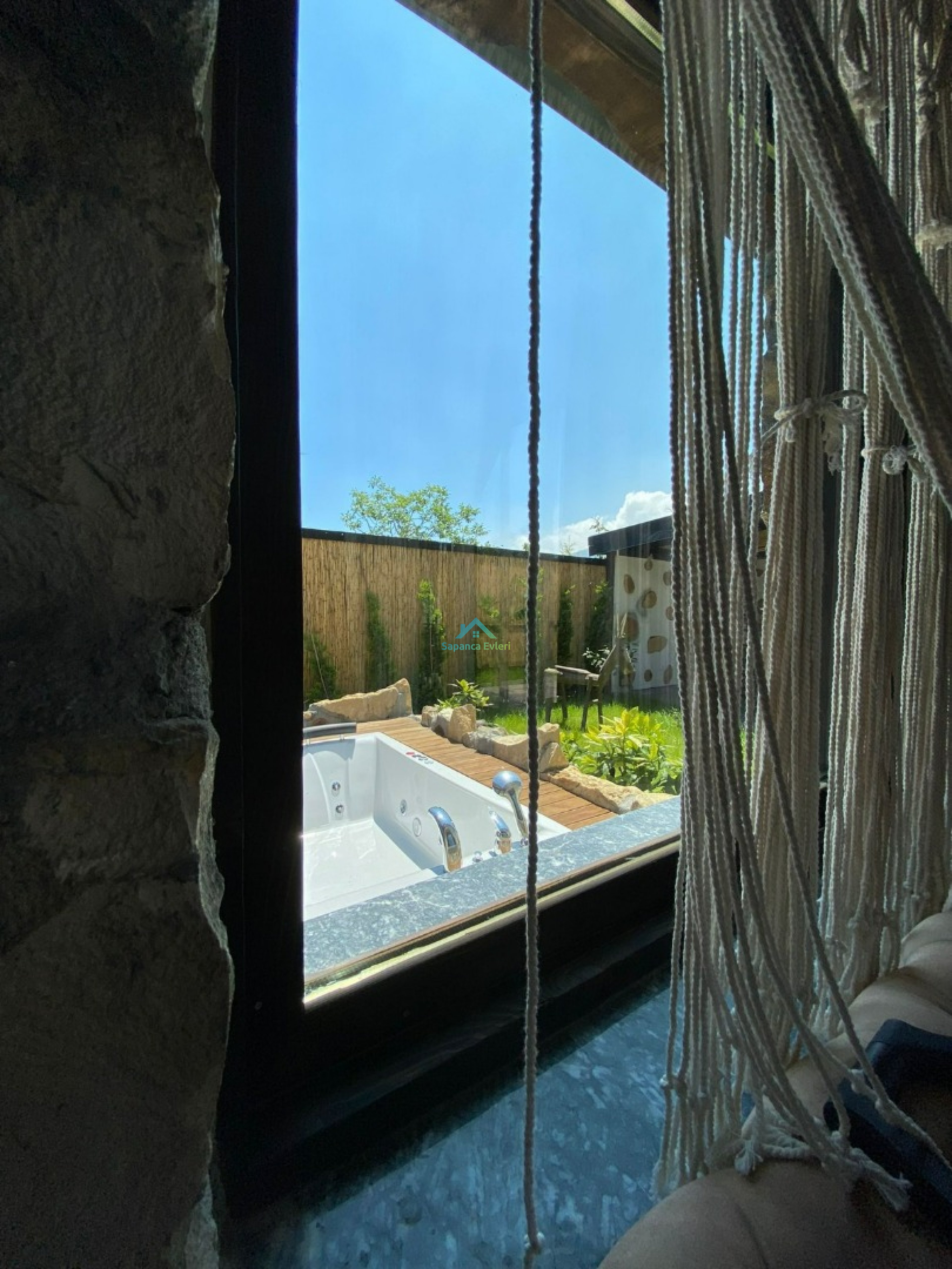 Mobile Gallery 19