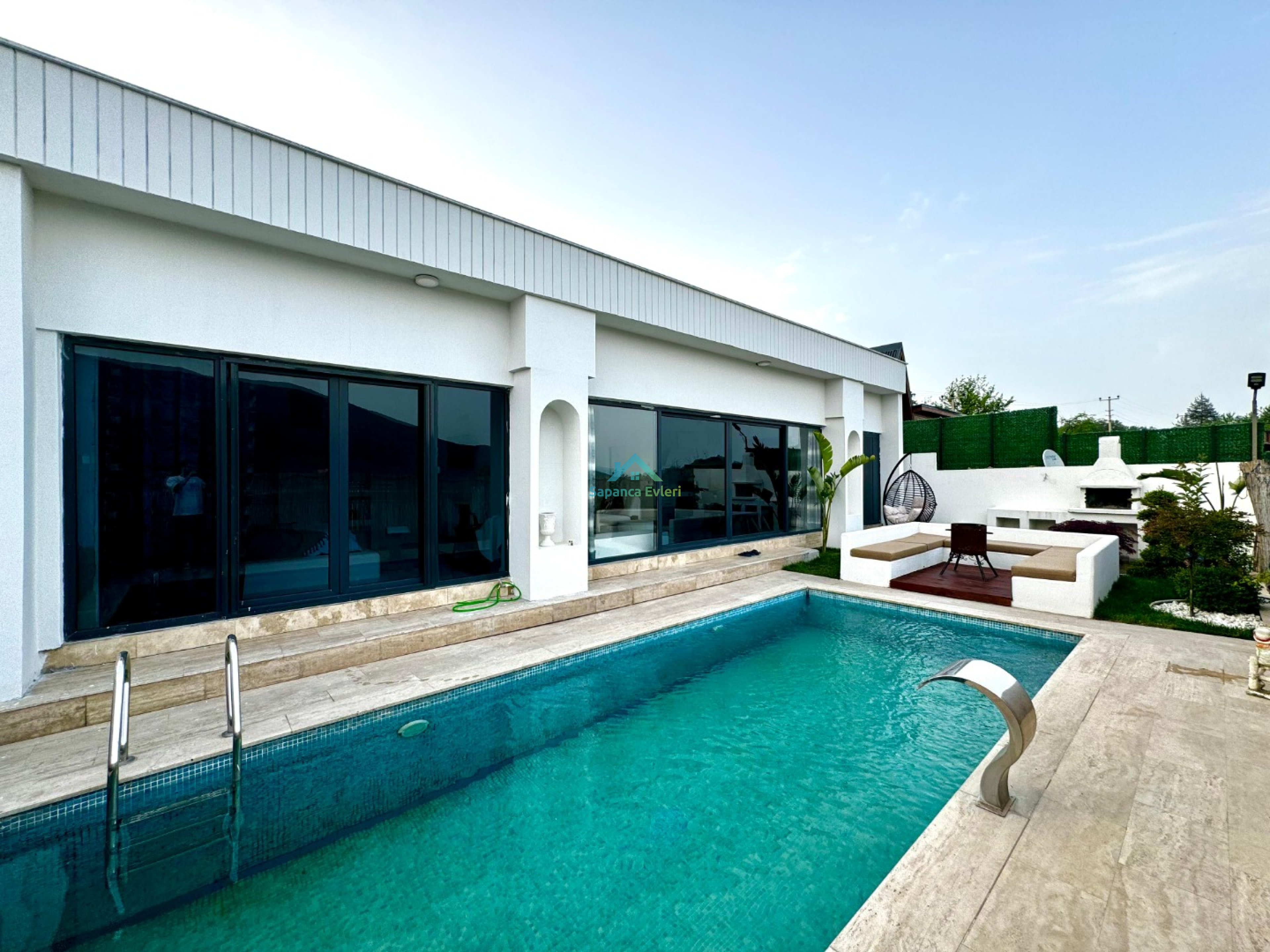 Villa Main