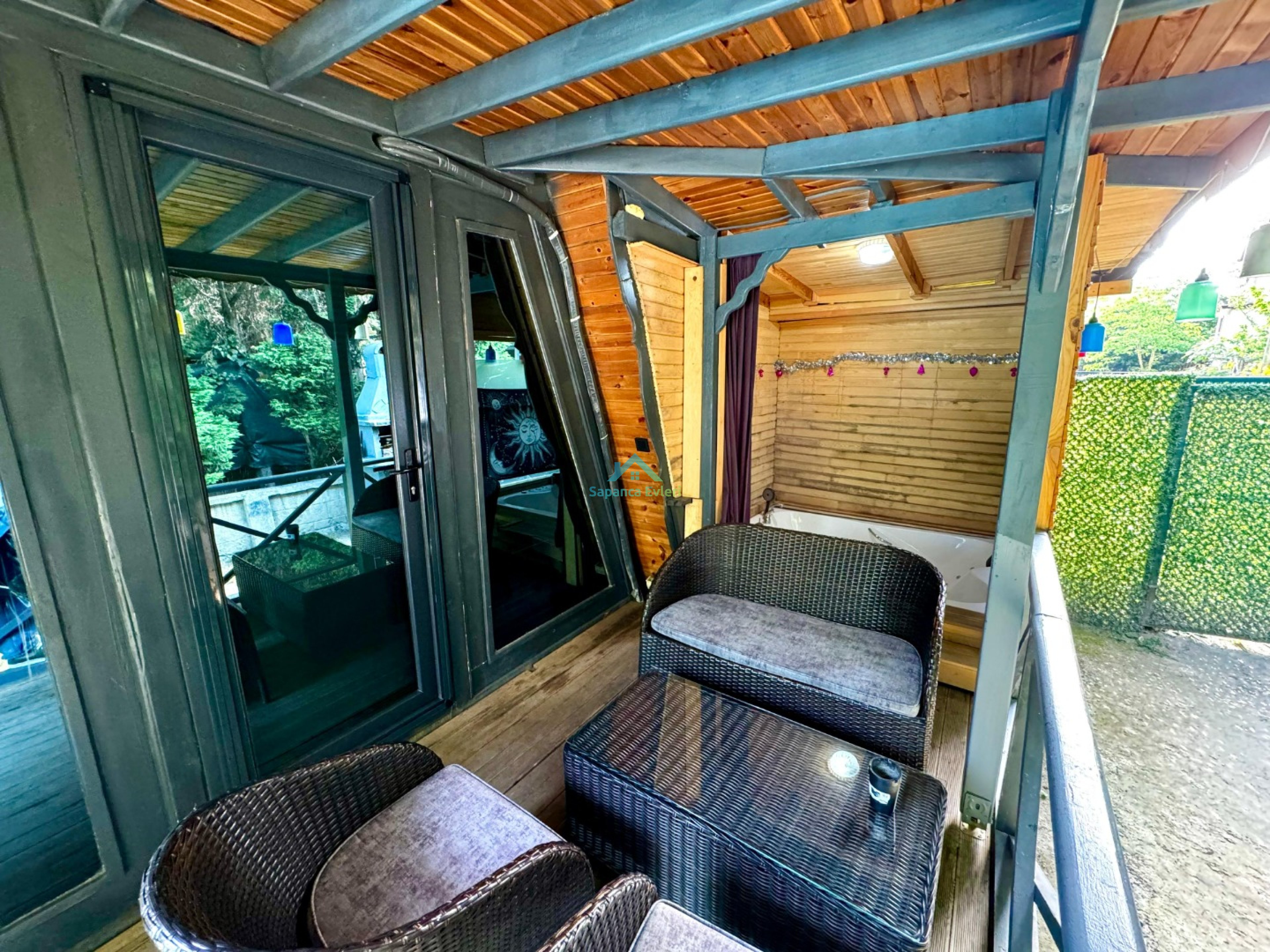 Mobile Gallery 5