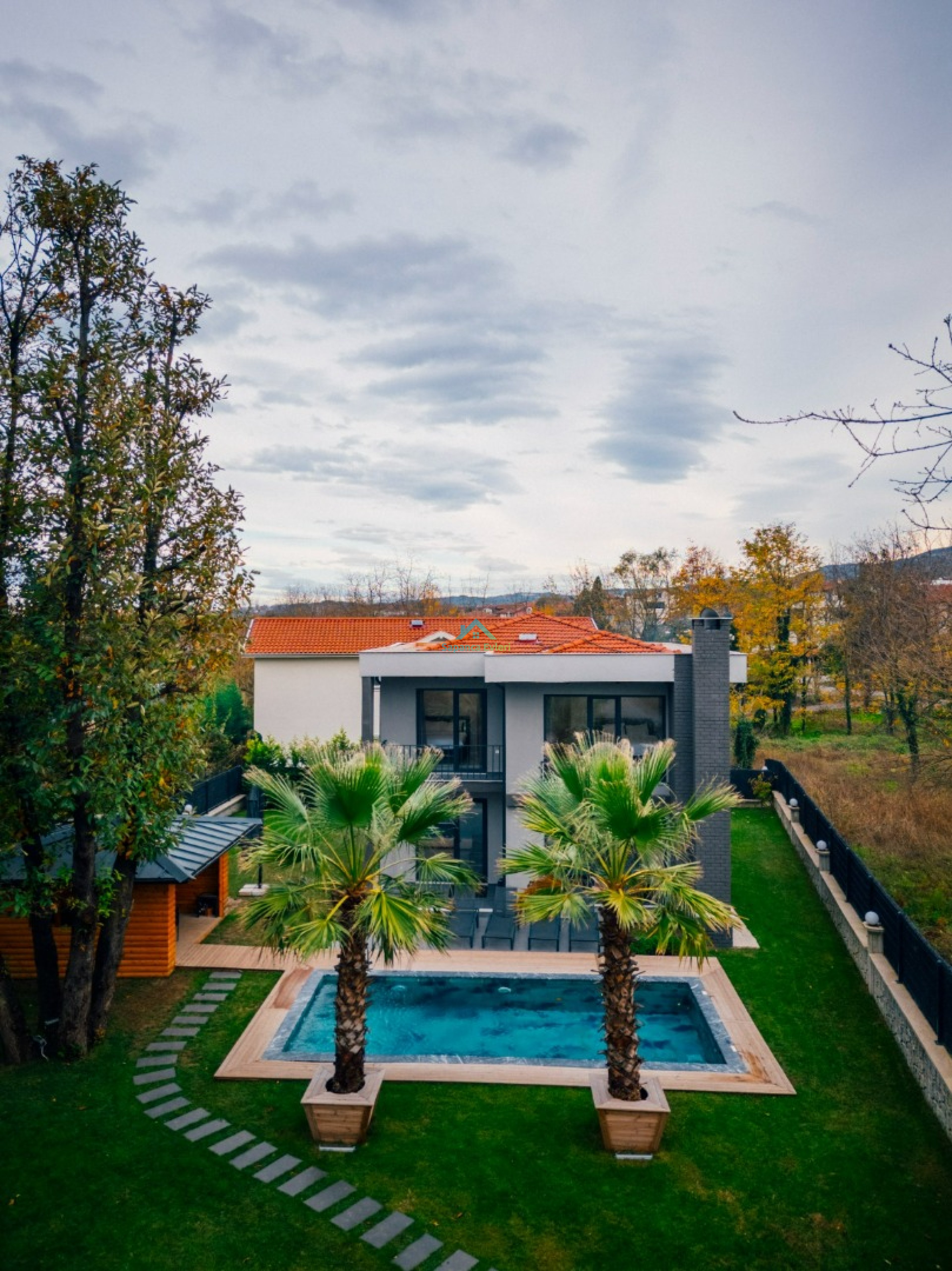 Gallery 4