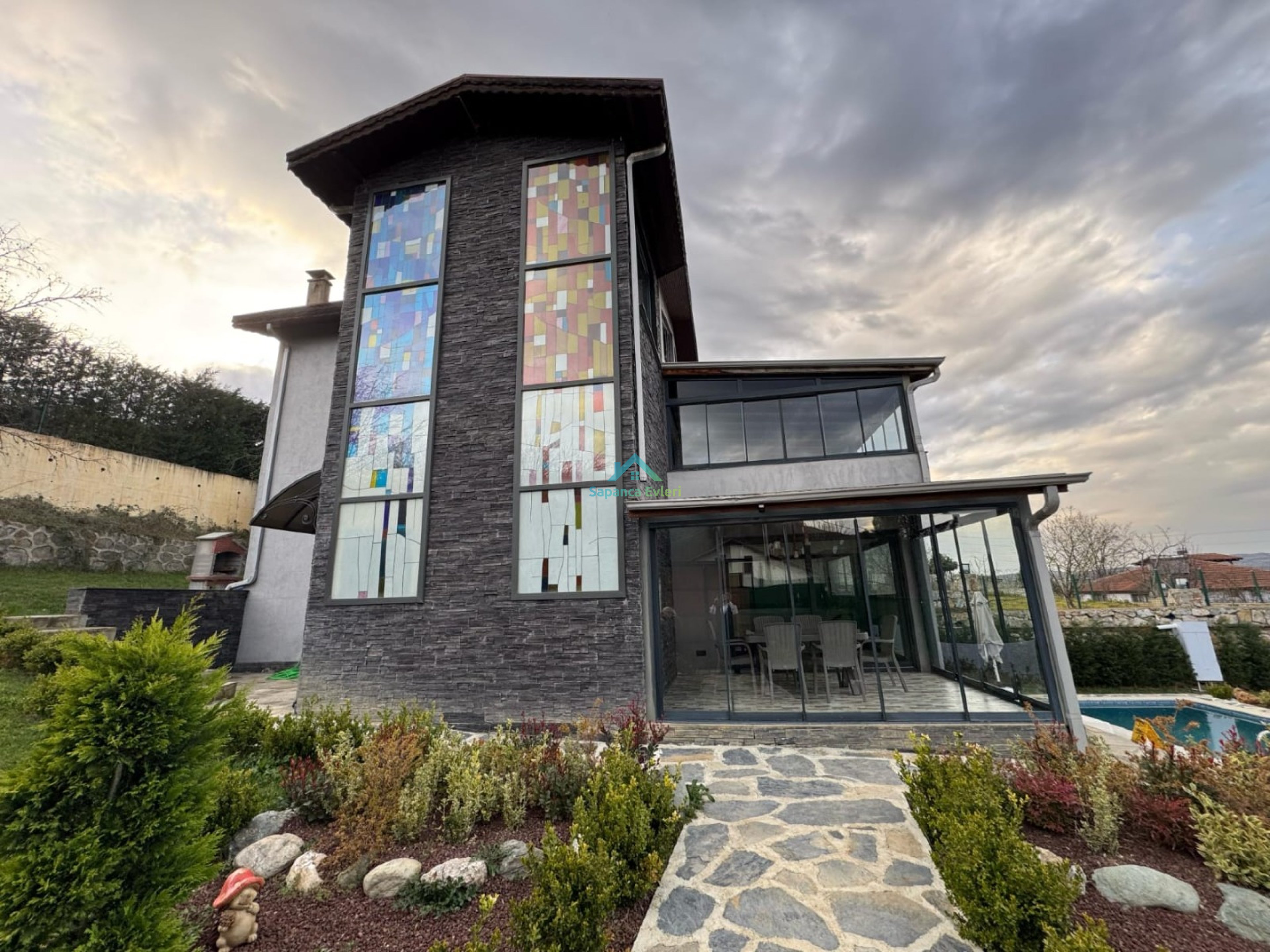 Villa Main