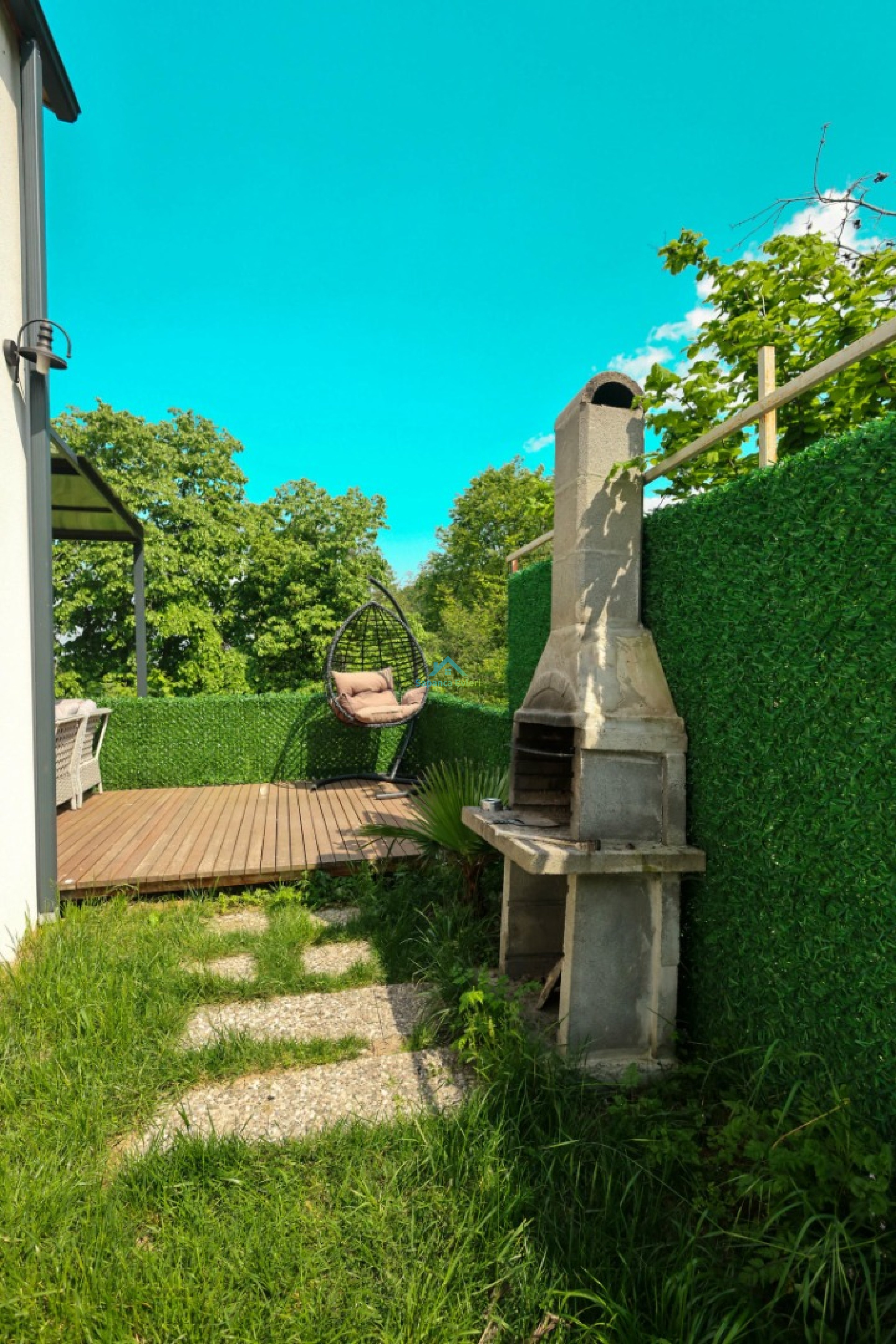 Mobile Gallery 13