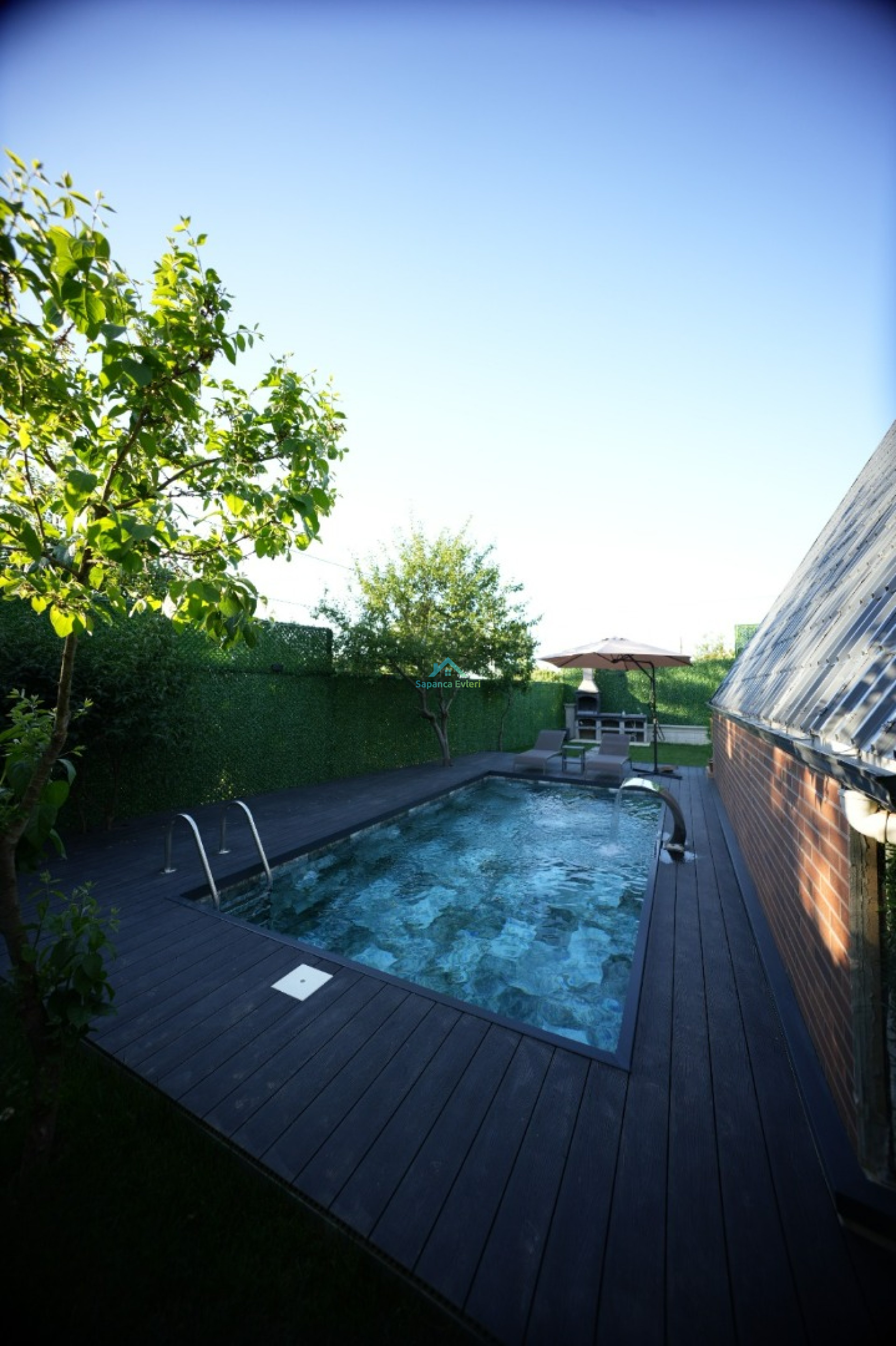 Gallery 0